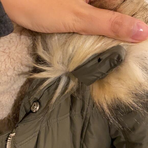 DKNY Fleece Lined Faux Fur Trim Hoo Juniper Large Olive - Picture 5 of 14